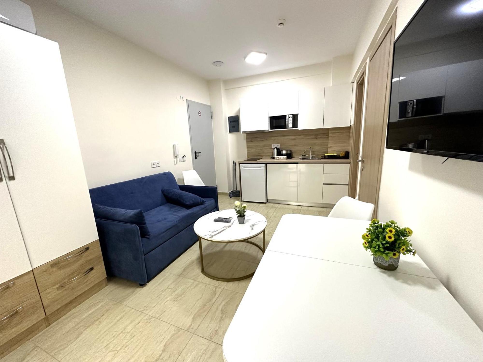 Navarino Luxe Suites Peraia  Ngoại thất bức ảnh