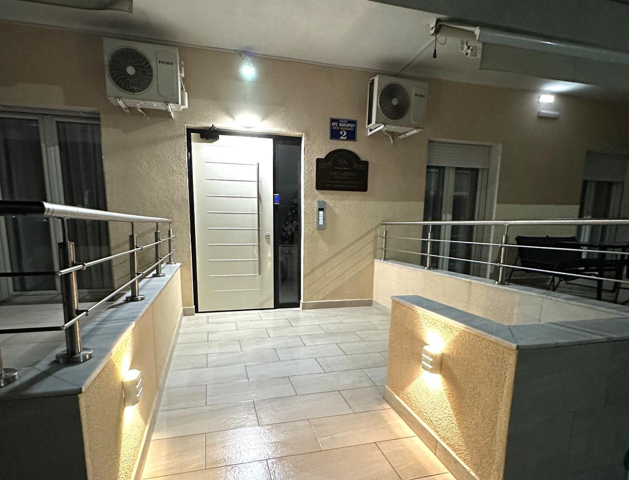 Navarino Luxe Suites Peraia  Ngoại thất bức ảnh