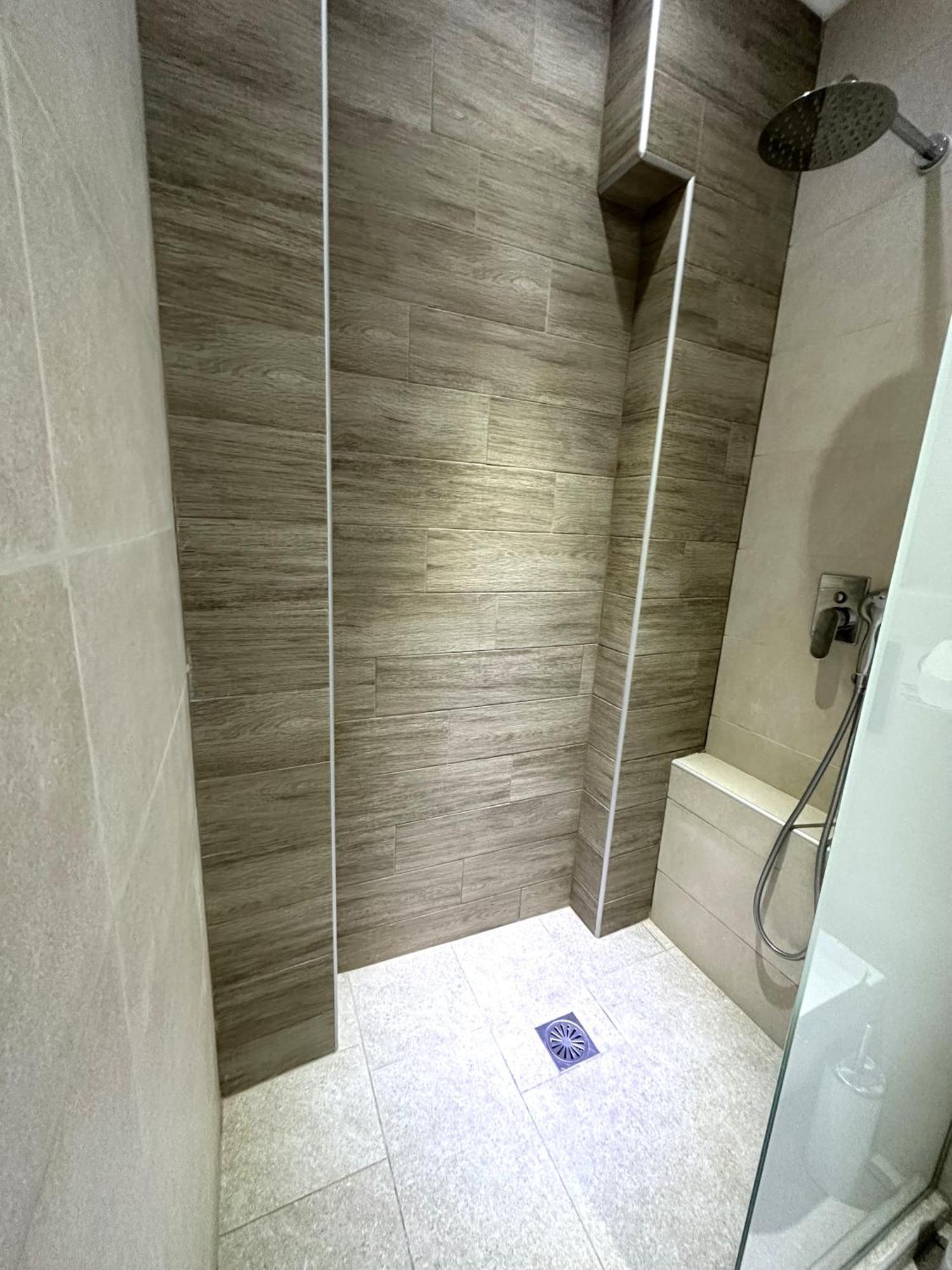 Navarino Luxe Suites Peraia  Ngoại thất bức ảnh